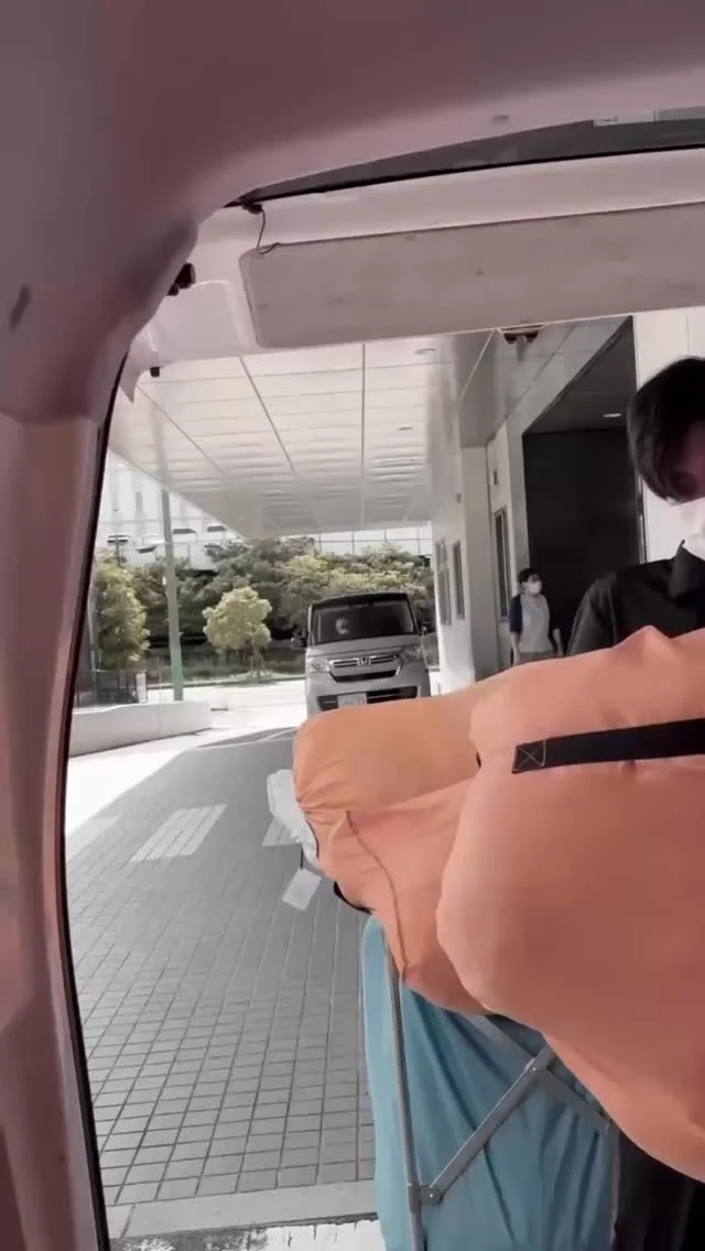 【合同会社 KSD】 ご連絡はDM or 📞 !!
短期間でしっかり稼ぎたい方も大募集中!
🍀関わる人全てに笑顔をお届けする🍀
軽貨物輸送専門📦 
神戸・明石を中心に配送中🚚
┈┈┈┈┈┈┈┈┈┈
フォロー🫵⭐️/いいね👍💥/保存🤝✨
忘れずに!!!!
┈┈┈┈┈┈┈┈┈┈

-私たちの使命-
【関わる人 全てに 笑顔をお届けする】こと

過去投稿で詳しくチェック✅
▶︎ @ksd.co0117 
┈┈┈┈┈┈┈┈┈┈

このアカウントでは、
KSDのこと/働き方/現場の様子 など発信していきます🍀

┈┈┈┈┈┈┈┈┈┈
【ご依頼-紹介】
お仕事のご依頼等はお電話orDMまで🙆‍♀️
相談のみでも大歓迎です🙆‍♀️
┈┈┈┈┈┈┈┈┈┈
【求人】
初心者-未経験大歓迎🔰
一緒に頑張る仲間を随時募集中🤝